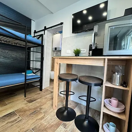 Διαμέρισμα Bacvice &