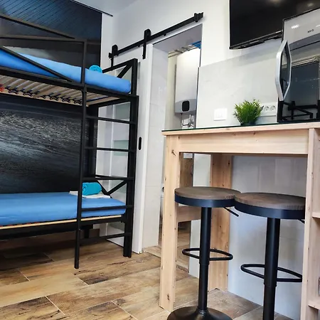 Dvori Room & Studio *